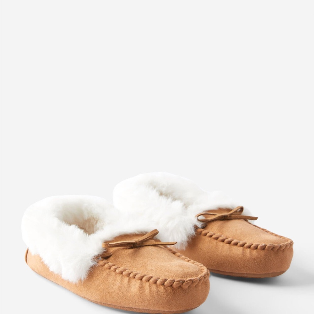 New Cotton On Body Cozy Tan Moccasin Slippers